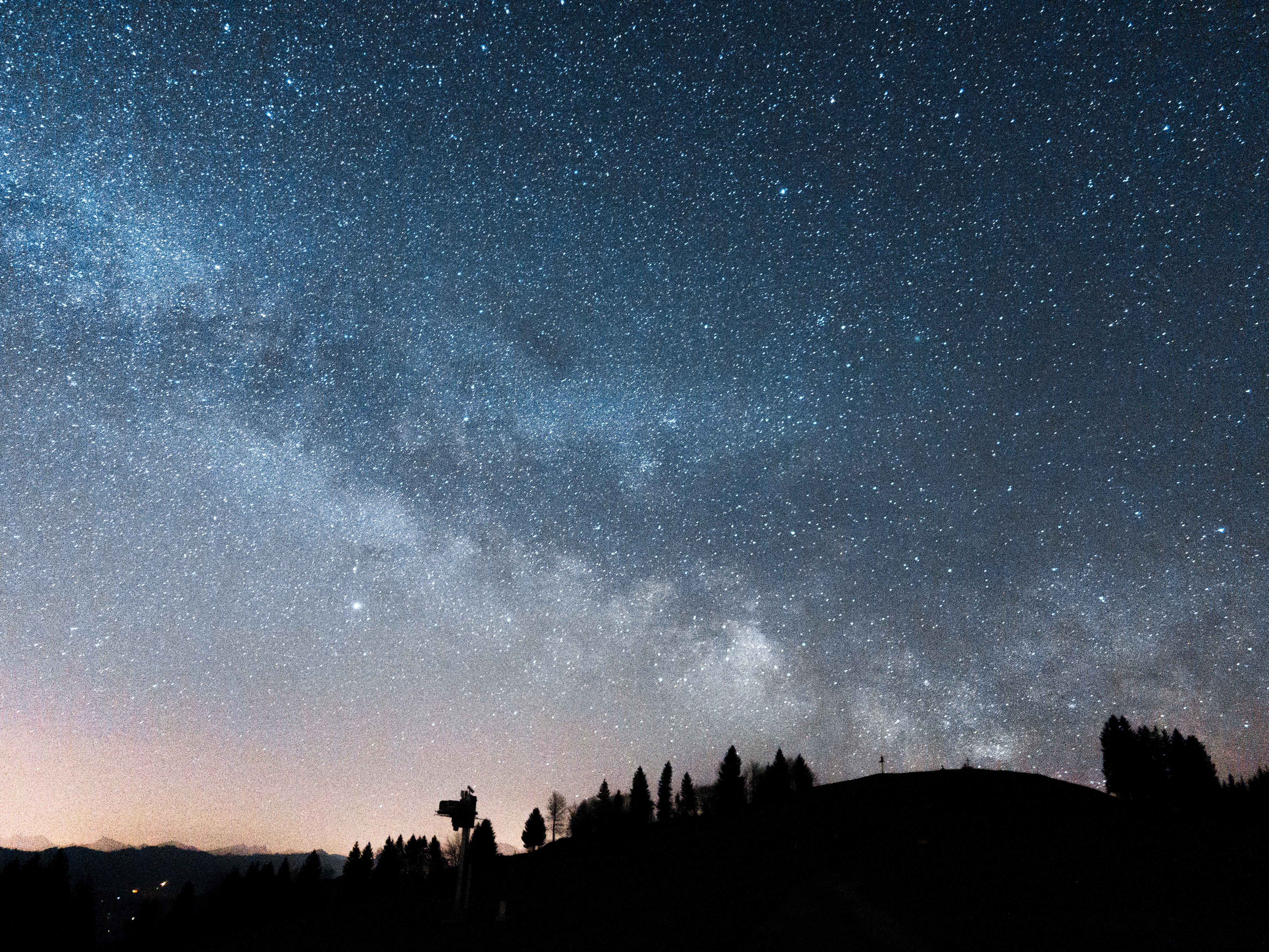 Complying with Dark Sky Regulations | Lighting Manufacturers